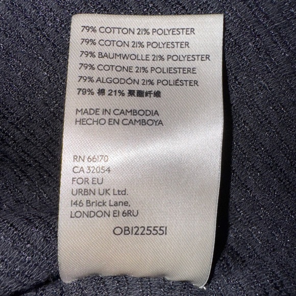 We the Free black bunny, cropped crewneck pullover with flowy sleeves. Size M - Picture 10 of 11